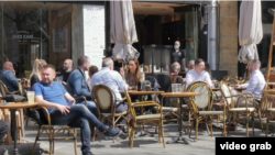 Ugostiteljski objekti i dalje mogu da rade do 22h i u zatvorenom 