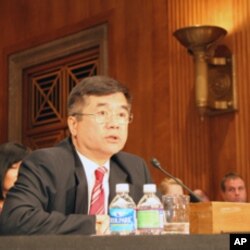 骆家辉回答议员问题