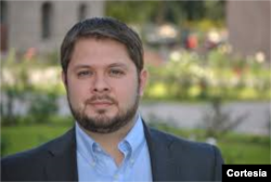 конгресмен Рубен Ґаллеґо