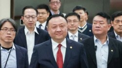 上海副市長抵達台北參加雙城論壇遭台灣獨派團體抗議