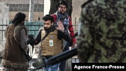 طالبان در سه سال گذشته که بر افغانستان حاکم شده اند، محدودیت‌های فراوانی را بر رسانه‌ها وضع کرده اند.