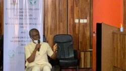 Wani yana bada bahasi gaban kwamitin da ke zama a kotun tarayya Maitama, Abuja