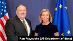 Američki državni sekretar Majk Pompeo i visoka predstavnica EU Federika Mogerini