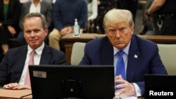 Bivši američki predsednik Donald Tramp u sudnici u Njujorku (Foto: REUTERS/Brendan McDermid/Pool)