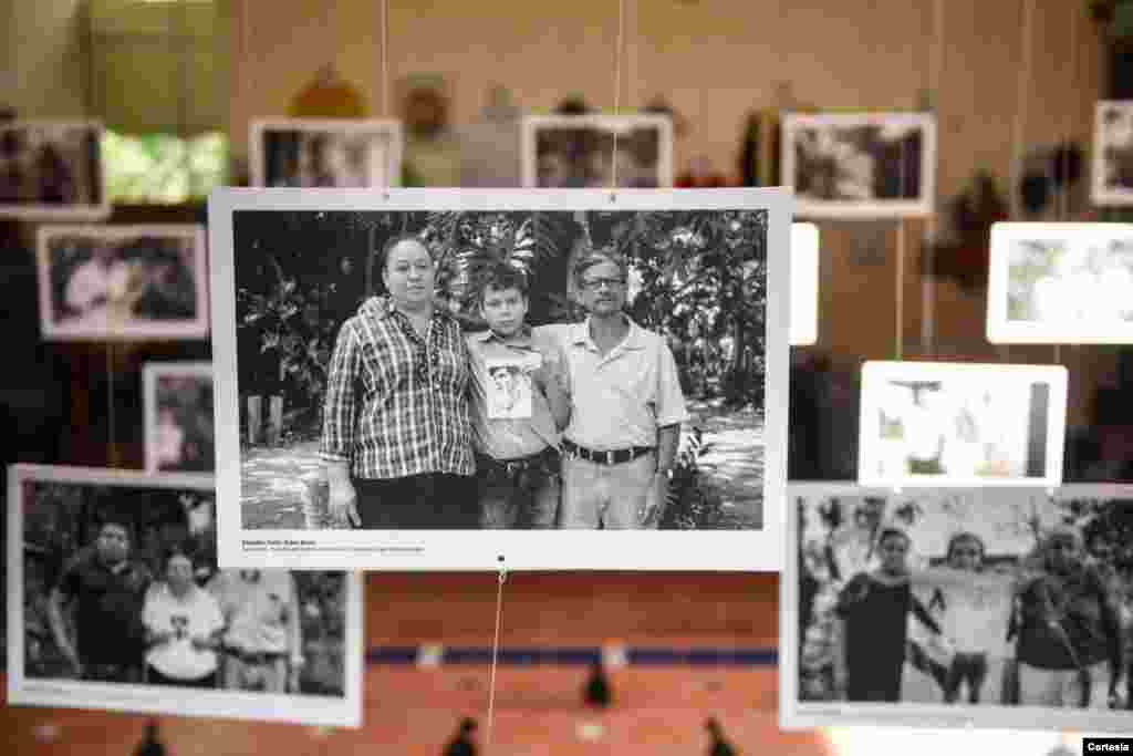 El padre José Alberto Idiáquez, rector de la Universidad Centroamericana, valoró la iniciativa como un aporte significativo a la educación enfocada en el respeto a los derechos humanos. Foto cortesía de Diario La Prensa