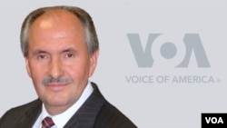 Elez Biberay, "Amerika Ovozi"ning muvaqqat rahbari 