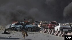 Serangan bom mobil di Kabul, 31 Mei 2017. (AFP PHOTO / SHAH MARAI)