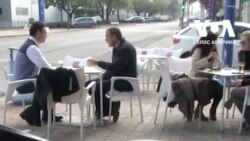 Робота Boston Dynamics взяли на роботу офіціантом. Відео