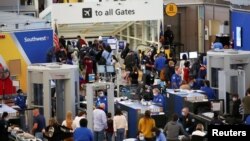 Se calcula que en EE.UU. unas 85 millones de personas viajarán entre el 23 de diciembre y el 3 de enero.