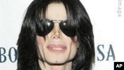 Michael Jackson est mort après avoir reçu de son mèdecin une surdose de propofol, un puissant anesthésiant, pour l’aider à dormir