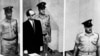 Adolf Eichmann dans la salle d'audience de Jérusalem lors de son procès en 1961 pour crimes de guerre commis pendant la Seconde Guerre mondiale.