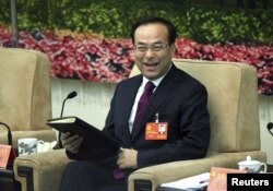 时任中共吉林省委书记的孙政才在中共十八大的一次会议上（2012年11月9日）