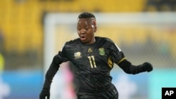 تێمبی کگاتلانا یاریزانی تیمی ئافریکای باشوور