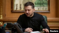 Ուկրաինայի նախագահ Զելենսկին Կիևում հեռախոսով խոսել է ԱՄՆ նախագահ Թրամփի հետ