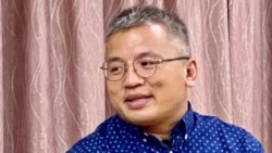 香港記者協會主席陳朗昇表示，《端傳媒》將總部遷往新加坡，當中可能有關於財務的原因， 不過，他認為國安法之下，在香港評論中港兩地時政的自由度，可能比新加坡更狹窄。(美國之音 湯惠芸)