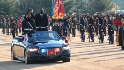 AQSh Mudofaa vaziri Lloyd Ostin Janubiy Koreya mudofaa vaziri Sux Uk bilan. Seul, 2-dekabr, 2021.