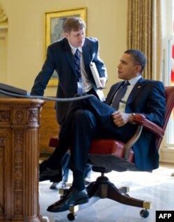 Maykl Makfol prezident Barak Obamaning yaqin maslakdoshlaridan