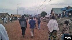 People on the streets of Goma, DRC during a lull in the fighting, November 20, 2012. (VOA 100 Citoyens journalistes de RD Congo)