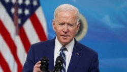 Biden pide a los estados mantengan mandatos de uso de mascarillas 
