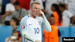 Wayne Rooney lors d'un match de l'Euro 2016 entre son équipe, l'Angleterre et l’Islande, au stade de Nice, en France, 27 juin 2016.