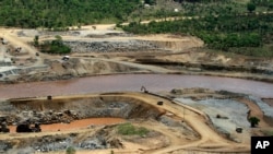 FILE - Mto Blue Nile ukitirika kuelekea katika bwawa la Grand Ethiopian Renaissance karibu na Assosa katika mkoa wa Benishangul-Gumuz wa Ethiopia, karibu na Sudan, takriban kilomita 800(maili 500) kutoka Addis Ababa.