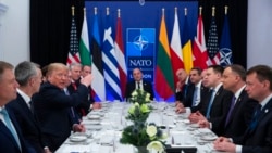 Predsednik Donald Tramp na radnom ručku sa članicama NATO-a o ispunjavanju finansijskih obaveza na sastanku u u Vatfordu u Engleskoj 4. decembra 2019.