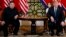 Дональд Трамп та Кім Чен Ин у Ханої 28 лютого 2019 року