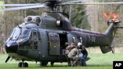 Arhiva - Helikopter Super Puma švajcarske vojske.