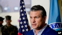 ཨ་རིའི་རྒྱལ་སྲུང་དྲུང་ཆེ་ཕཱི་ཌེ་ཧེག་སི་ཐི་ཡོ་རོབ་ནང་དུ་ཕེབས་ཡོད་པ།