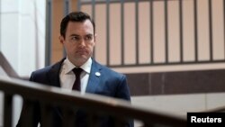 مایک گلگر، رئیس جمهوریخواه کمیته منتخب مجلس نمایندگان در مورد حزب کمونیست چین - آرشیو