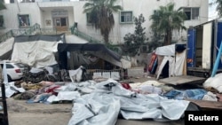 Frente al hospital Al Shifa, en medio de las operaciones terrestres de Israel en la Ciudad de Gaza, el 12 de noviembre del 2023.