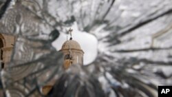 Mideast Syria Christians