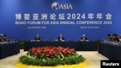 3月27日，中国全国人大委员长赵乐际、前联合国秘书长潘基文、前中国人民银行行长周小川出席博鳌亚洲论坛年会。