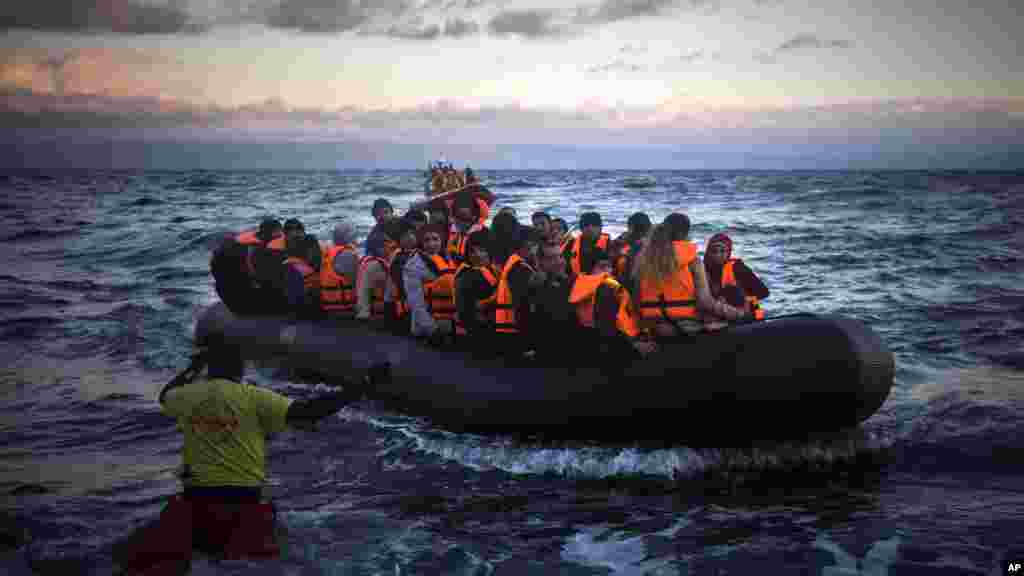 ወደ ግሪስ (Greece) የሚገቡ ፍልሰተኞች