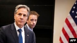 Sekretari amerikan i Shtetit Antony Blinken gjatë takimit me Ministrin e Jashtëm të Jordanisë, Ayman Safadi në Londër, më 25 tetor, 2024.