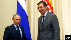 Ruski predsednik Vladimir Putin i srpski premijer Aleksandar Vučić tokom susreta u Rusiji, 29. oktobar 2015