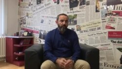 Novinari službena lica?