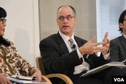 Tony Pipa, chief strategy officer, USAID. (Vathana Seourn/VOA)