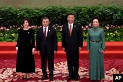 O'zbekiston va Xitoy prezidentlari rafiqalari bilan, Pekin, 14-may, 2017