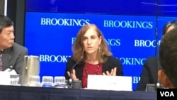 ཨ་རིའི་འཇར་མན་མར་ཤཱལ་ཐེབས་རྩ་ཁང་གི་འགན་འཛིན་བྷོ་ཎི་གྷ་ལ་སེར་