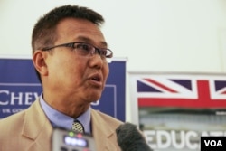 លោក​សាមឺឌី ស៊ីវឌ្ឍនា​ អនុ​រដ្ឋលេខាធិការ​នៃ​ក្រសួង​អប់រំ​ យុវជន​ និង​កីឡា​នៃ​ប្រទេស​កម្ពុជា បាន​សាទរ​ចំពោះ​ការ​ផ្តល់​អាហារូបករណ៍​ជា​រៀងរាល់​ឆ្នាំ​ដល់​និស្សិត​កម្ពុជា​ ពី​សំណាក់​ចក្រភព​អង់គ្លេស នៅរាជធានីភ្នំពេញ កាលពីថ្ងៃពុធ ទី៣១ ខែសីហា ឆ្នាំ២០១៦។