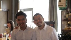 อรรจน์ แดนวงศ์ (ขวา) เจ้าของร้าน Curry Curry Thai ในนครแอตแลนตา รัฐจอร์เจีย