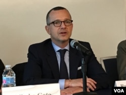 美台商業協會會長韓儒伯（美國之音鐘辰芳拍攝）