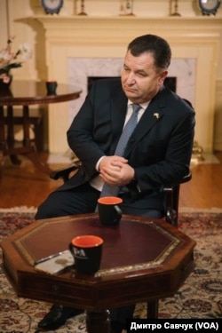 Степан Полторак