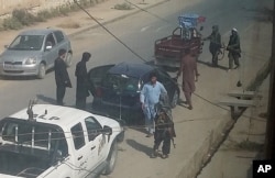 Tolibon Qunduz ahlini tekshiruvdan o'tkazmoqda, 30-sentabr, 2015