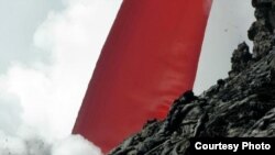 A close up of the lava stream near the spot where it exits the tube. This view was only possible with a very high magnification lens.