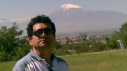 بێهزاد خۆشحاڵی، تۆژەری سیاسی