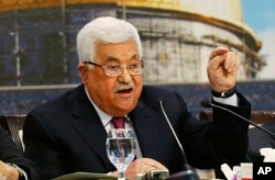Palestinian President Mahmoud Abbas speaks during a meeting of the Palestinian National Council at his headquarters in the West Bank city of Ramallah, April 30, 2018.