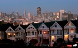 The colorful Victorian houses in San Francisco are called "painted ladies."