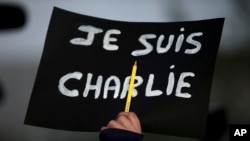 La masacre en las oficinas de la revista Charlie Hebdó en Francia, marcó las primeras muertes de periodistas en el mundo en 2015.